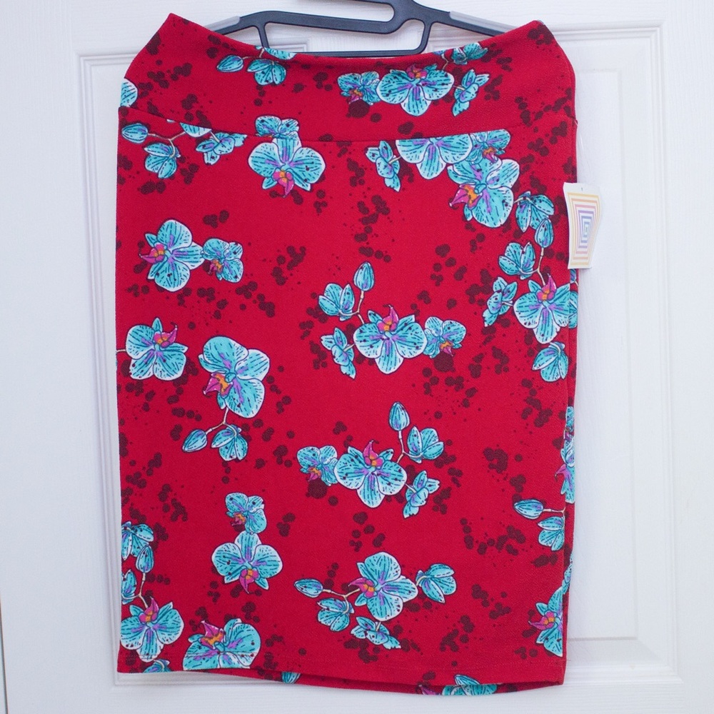 Lularoe Red orchid Cassie Skirt sz L